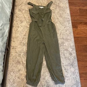 Olive Green Jumpsuit Button Up Cargo a pocket Utility Mod with Belt Size Medium